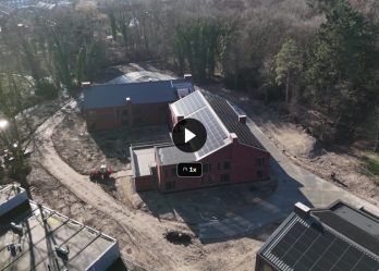 Boswoningen vanuit de lucht